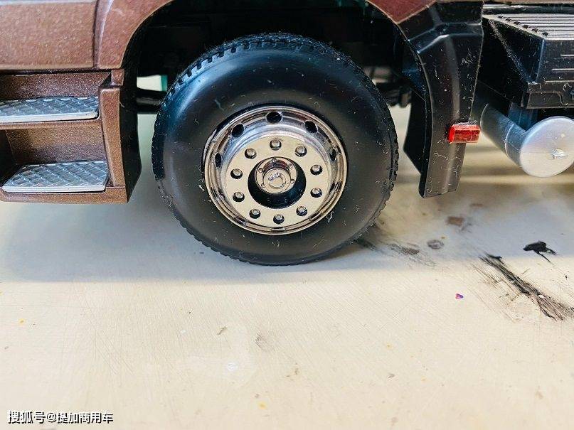 解放j6p卡车模型评测,通过对比真车,带您看它到底好在哪里