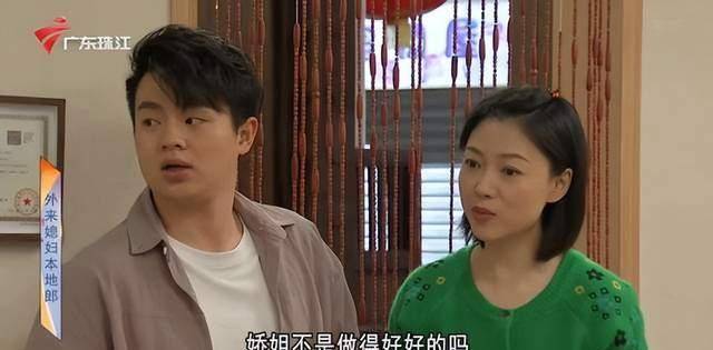 和突然"空降而来"的康枝子不同,他是从刚一出世就开始一直拍到长大的