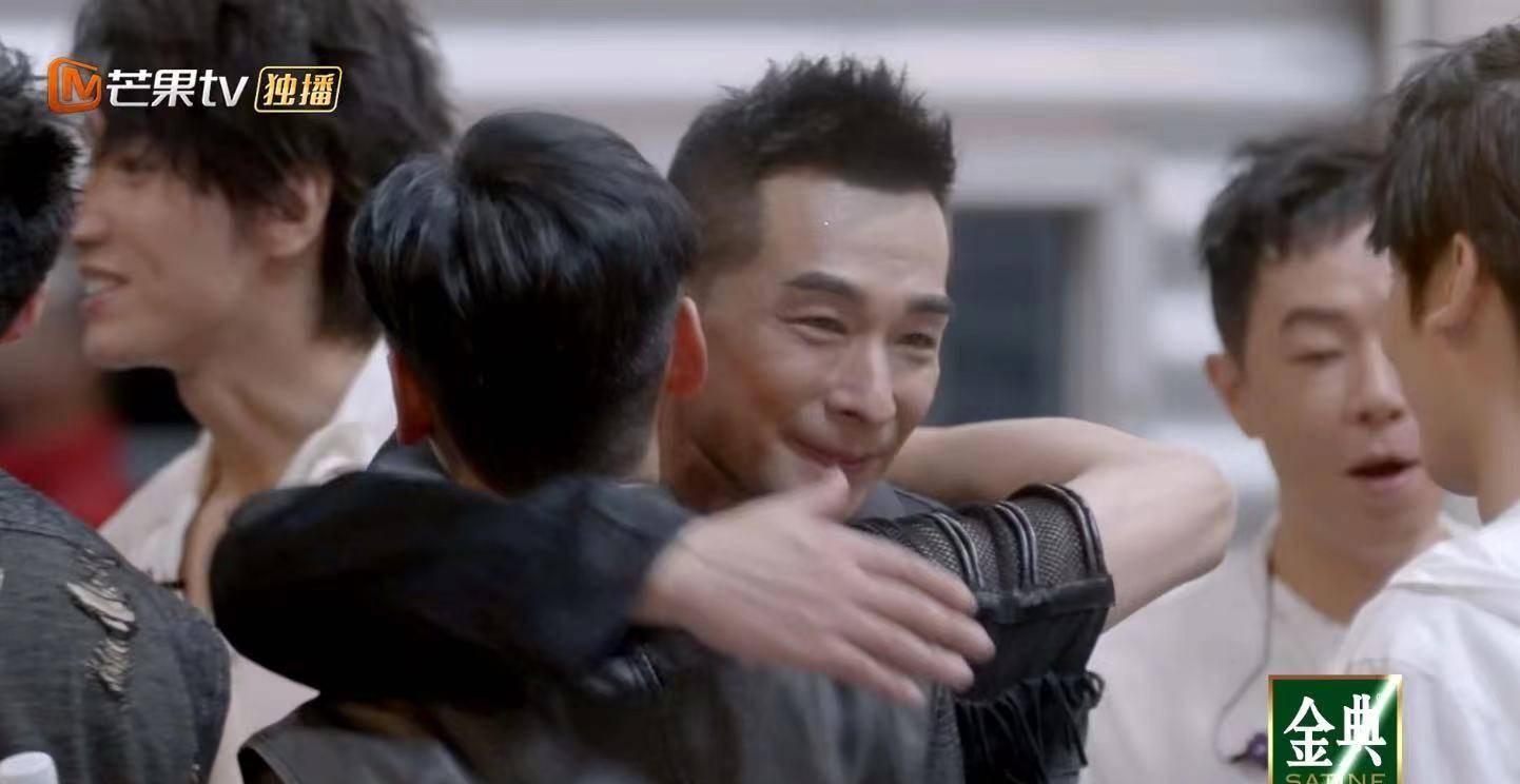 一公表演炸裂,张晋和赵文卓动作戏圈粉,不愧为动作明星_部落_哥哥