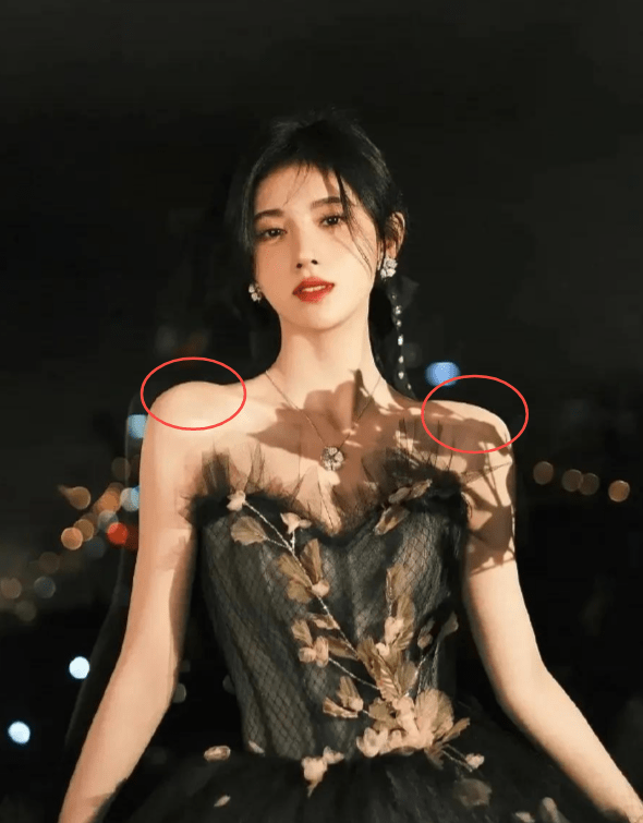 得了吧鞠婧祎肩线能变算个啥她连身高也能变