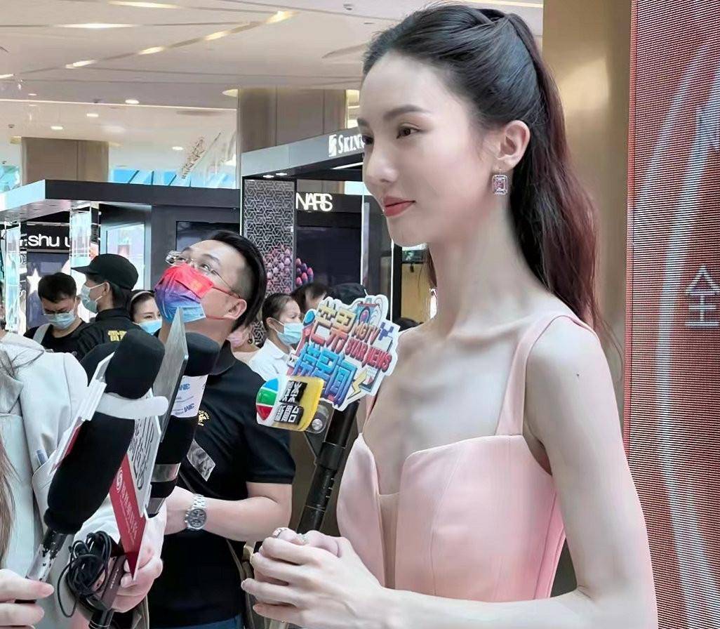 原创胖了上镜不好看可头大身小排骨身材女明星们瘦得这么病态也惊悚