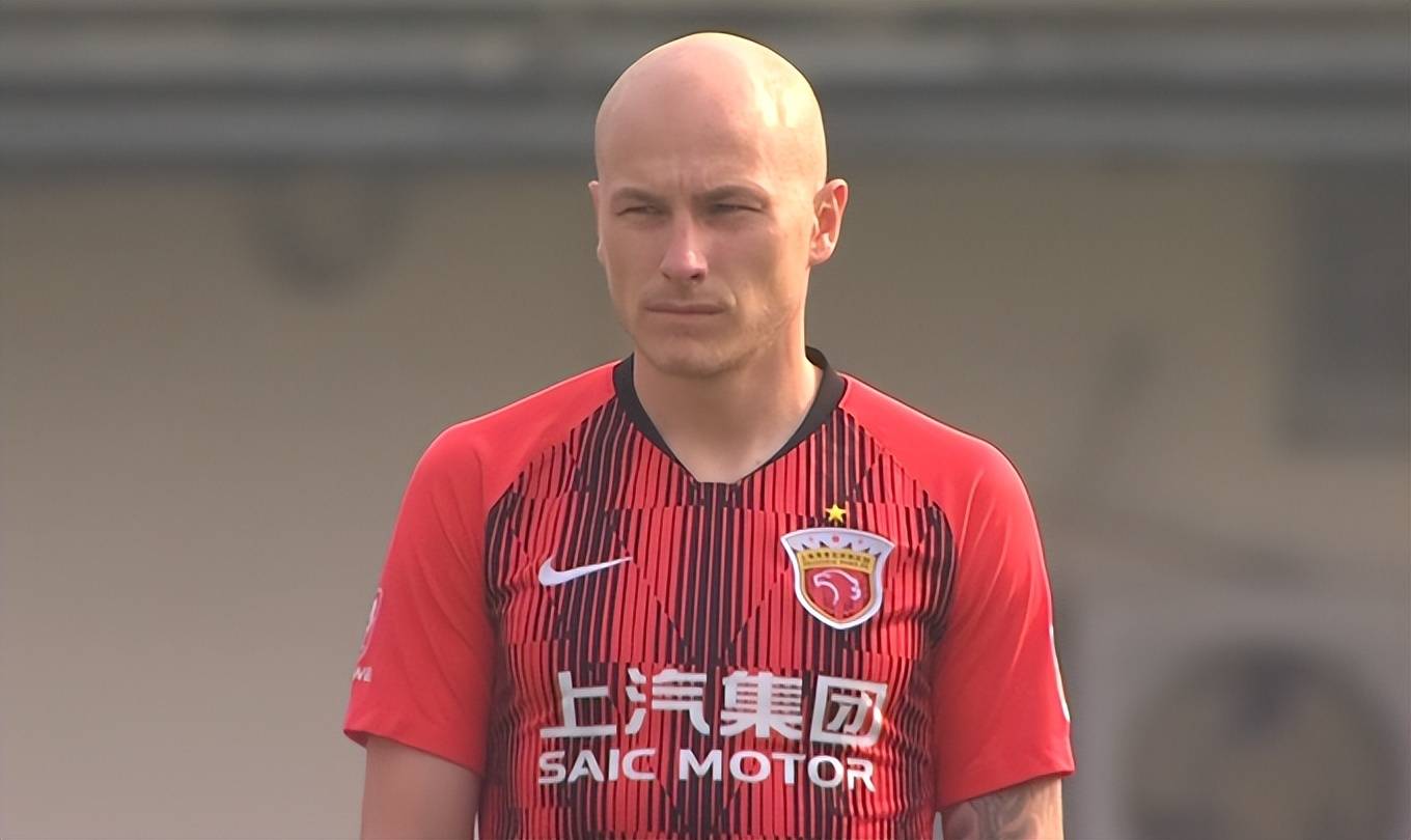 原创意外穆伊拒回上港踢中超媒体人俱乐部给他施加了巨大压力