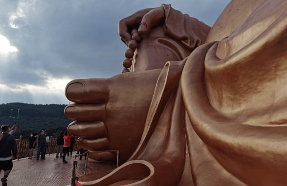 原創浙江寧波溪口鎮有一座千年古寺位於蔣介石的故鄉還是佛教名山