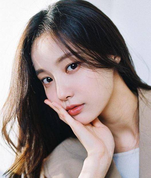 原创李敏镐小9岁新女友疑遭霸凌退团转型当演员还是不红