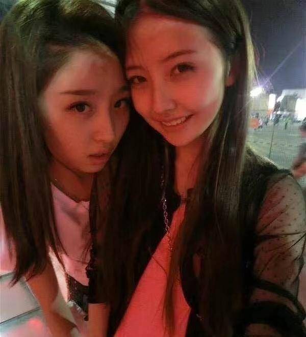 两人合照首曝光,难怪大虞海棠关系好_节目_虞书欣_网友