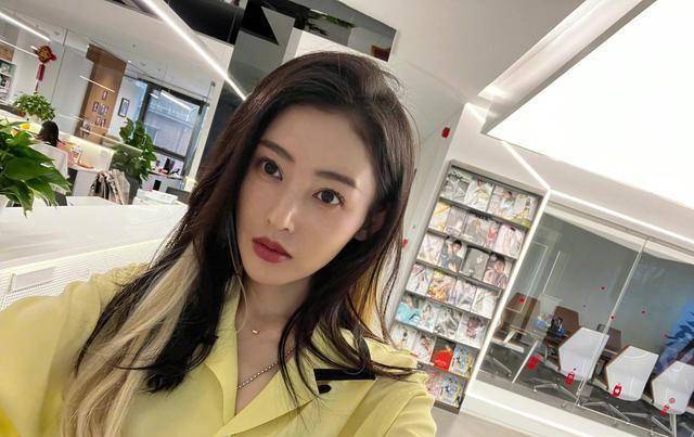 了,女明星"好妻子"人设不再,保姆曝光真实私下生活胡凯说房车·06-04