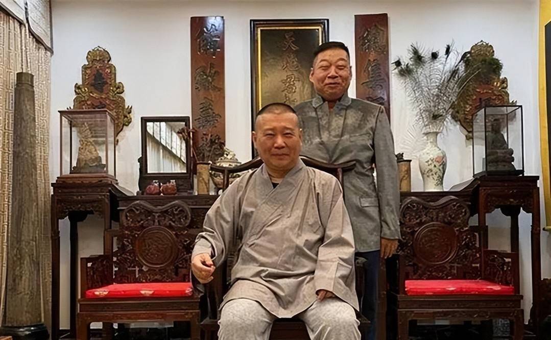 原创德云社李鹤彪跟着师兄弟拍短视频剧中角色引热议真是本色出演