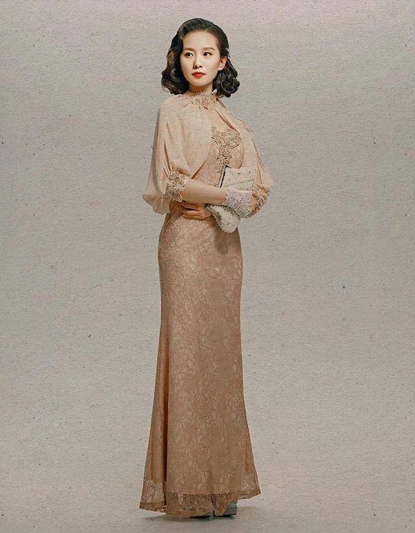 穿旗袍彰显东方美,生图脸僵硬油光满脸_造型_气质_时尚