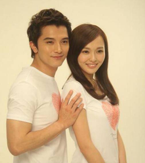 原创霍建华邱泽同框合影曝光两大男神双双发福脸圆小肚腩抢镜