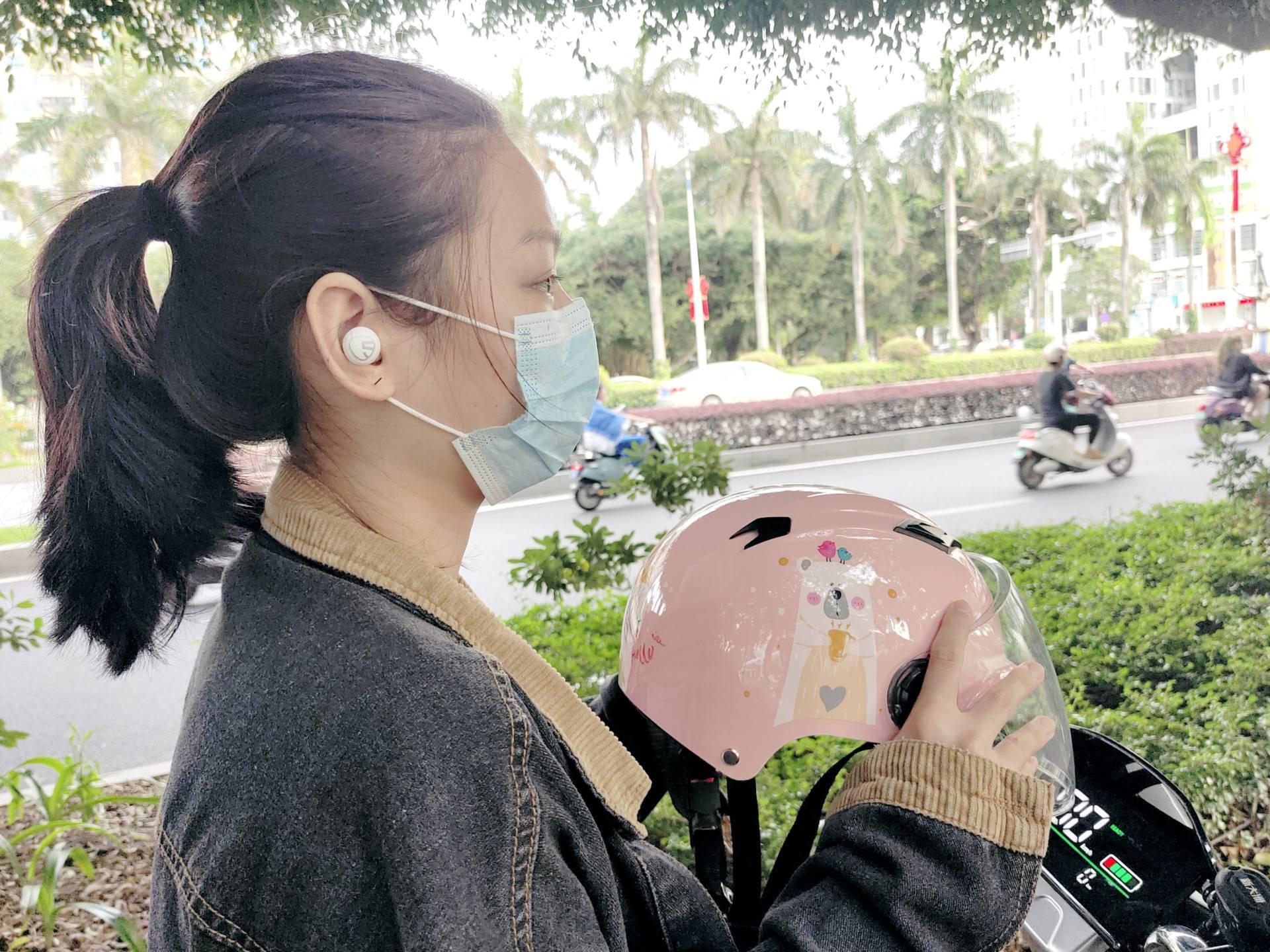 泥炭mini Pro耳机,最爱降噪功能,路途有音乐且安全