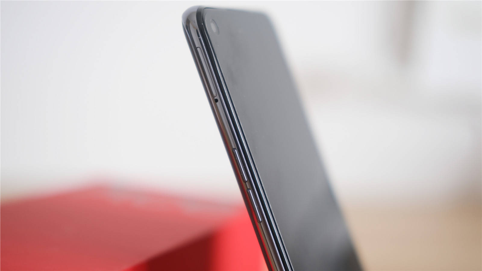 两千元真香机：一加Ace竞速版表现均衡！