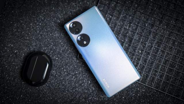 6月7日首销2699元起让你自带主角光环荣耀70上手评测