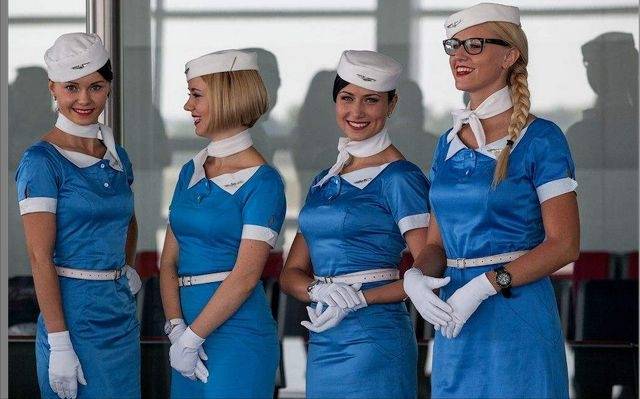 短裙丝袜已不再是空姐的必备乌克兰空姐换装了简直美爆了