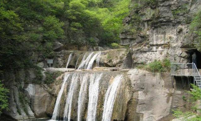 占地108平方公里，富含多种景区类型，100多处景点，就藏在河南