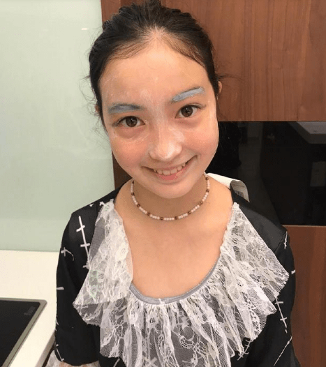 原创因为长得好看被全网禁止整容的夏克立女儿如今12岁长这样