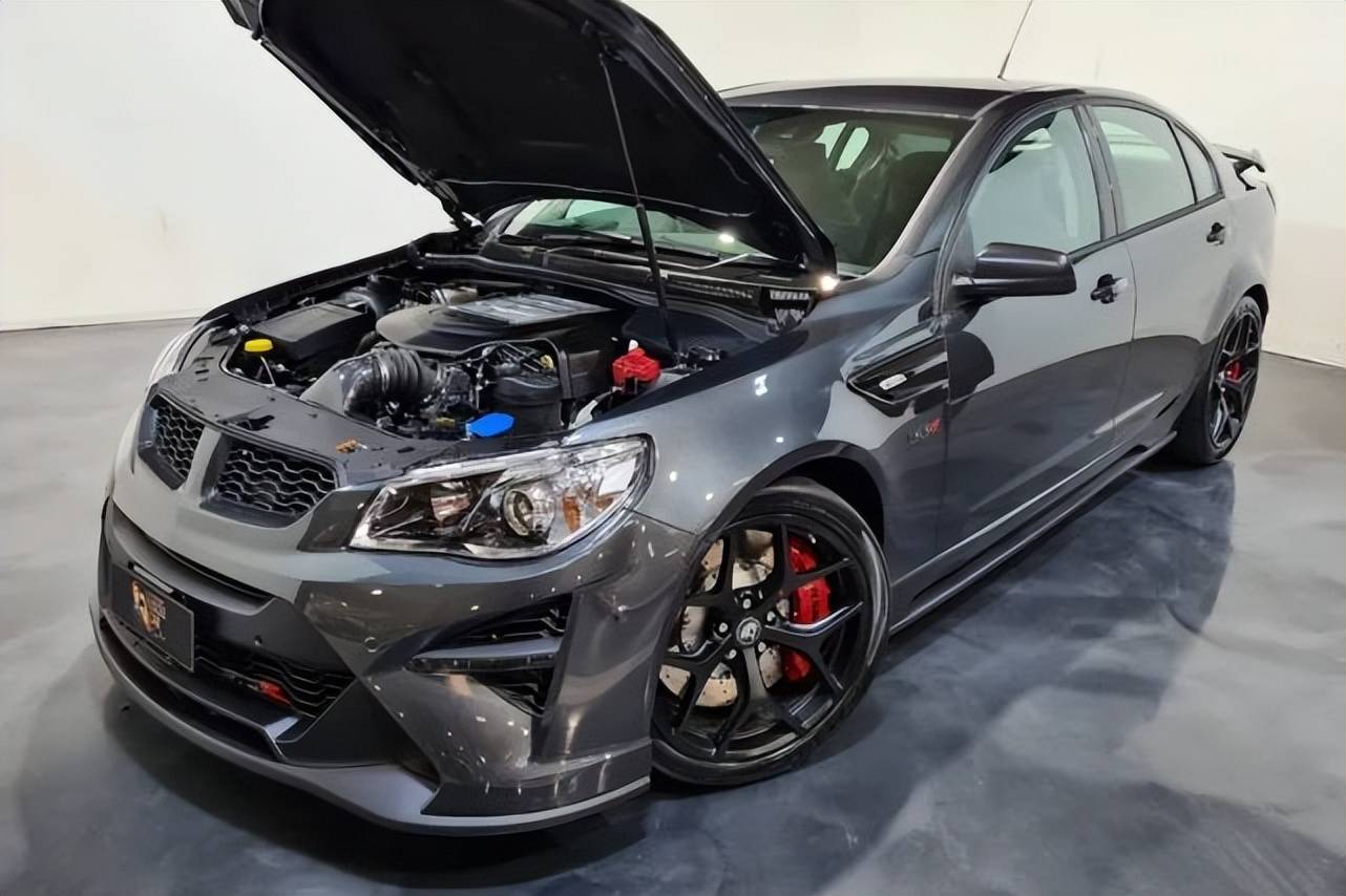 澳洲大排v8肌肉车霍顿hsvgtsrw1