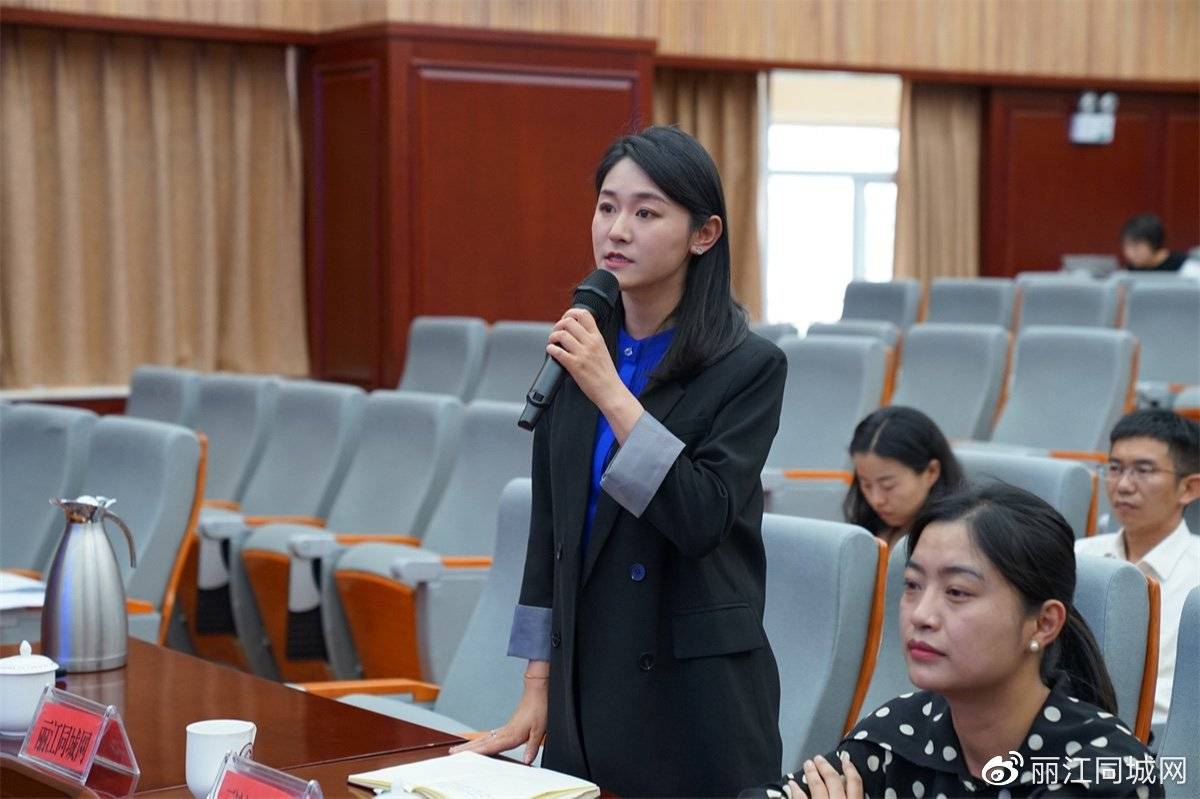 以下为记者提问环节:发布会上,丽江市司法局党委书记,局长王平生,丽江