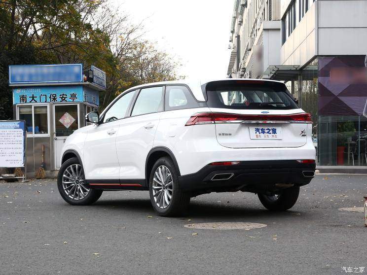 1069万起长安欧尚x7plus7座版上市