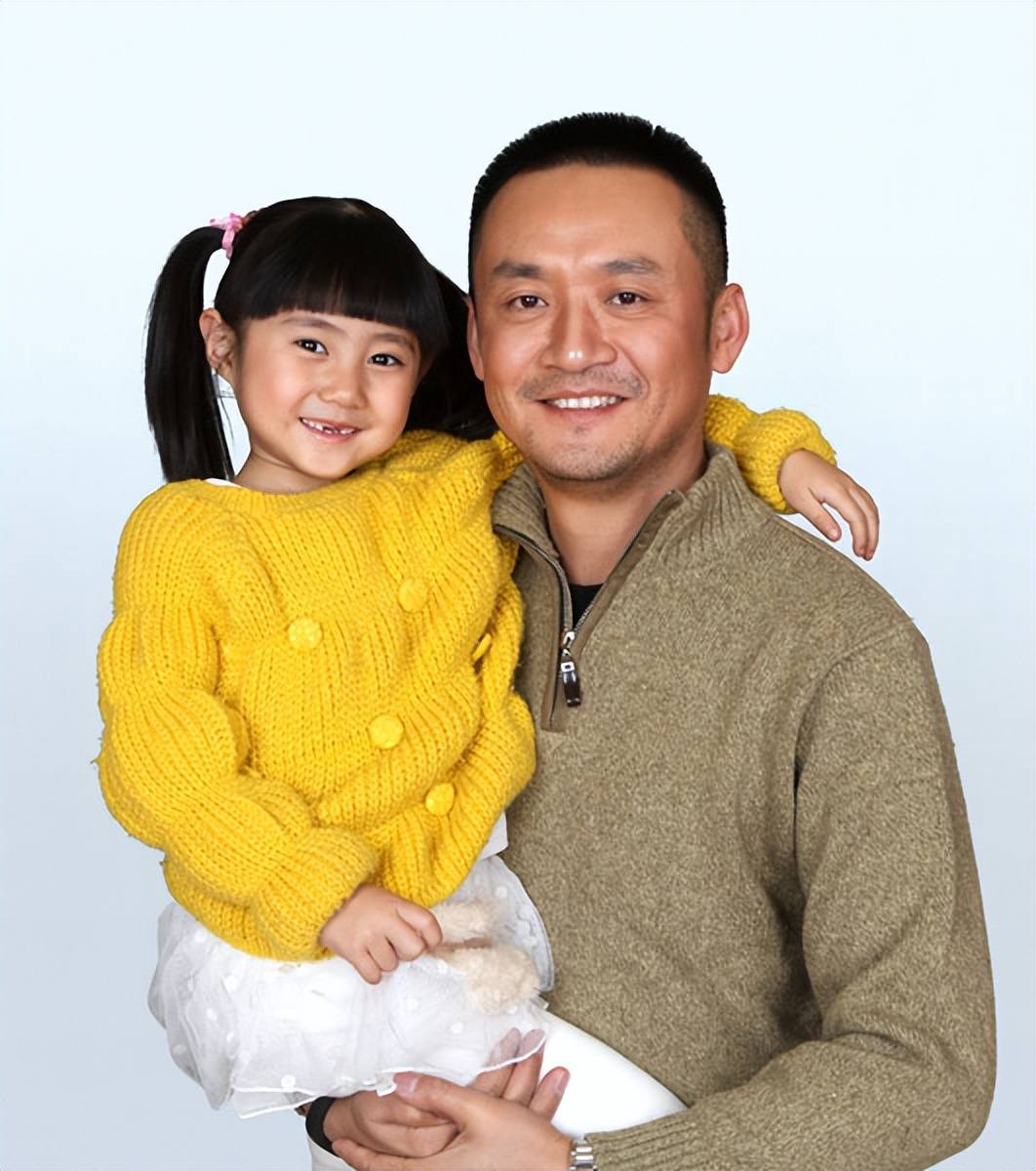 这是李坤霖已经38岁了,很多演员人到中年没有戏拍,而李坤霖戏约却一部