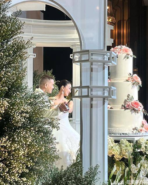 泰国女明星卡曼妮·耶美肯pancake与mee saksoonthorn爱情长跑十年