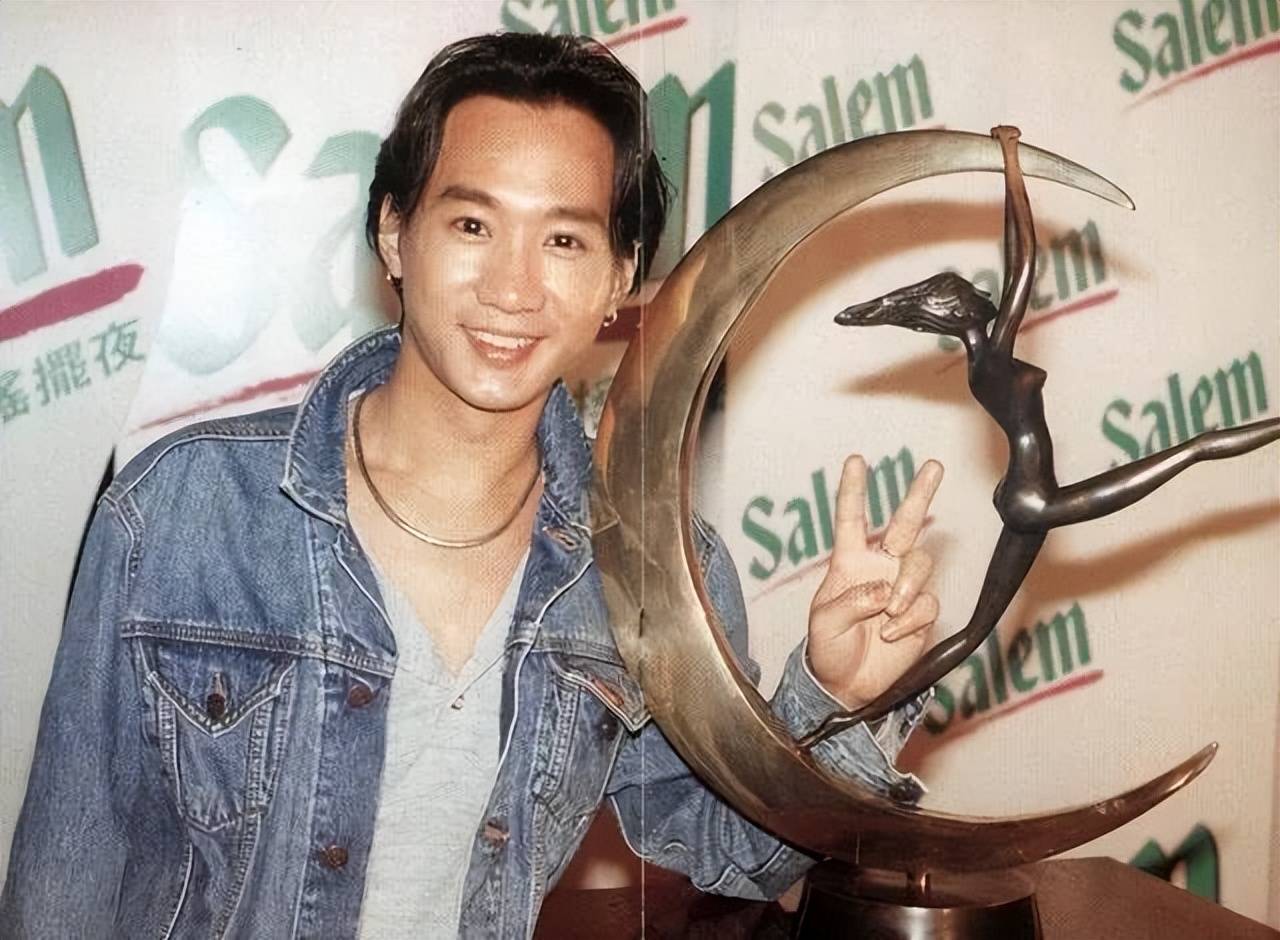 歌手黄家驹,原来演过这么多电影_beyond_黄百鸣_中国香港