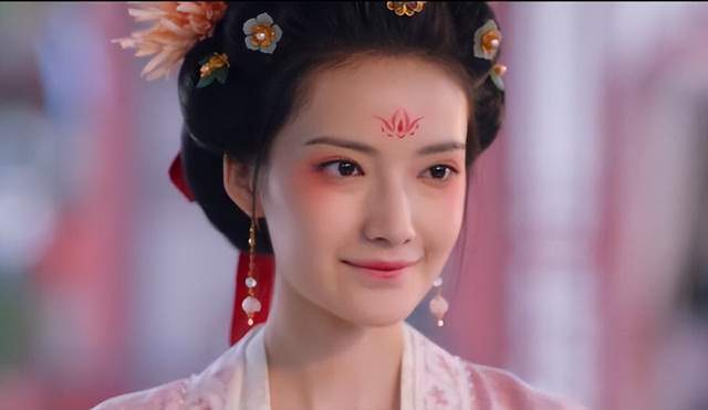 《梦华录》最惊喜演员,00后饰演第一花魁