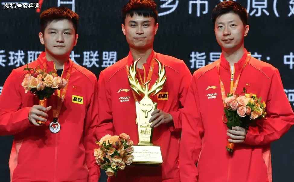 他曾击败马龙樊振东夺冠,仅仅1年时间,如今已成普通选手_周启豪_国乒