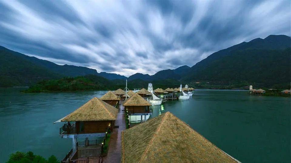 麗水宋城雲和湖雲曼酒店