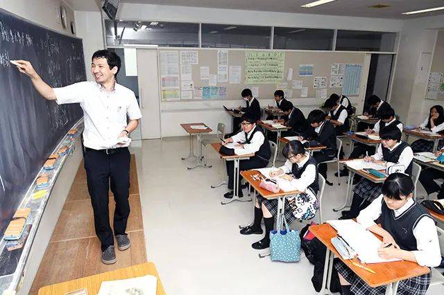 日本八王子高中独具特色的授课方式