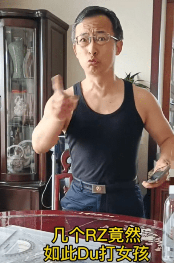 "疯狗拳"掌门人陈鹤皋呼吁弟子们,遇到唐山情况,要果断出手!