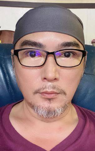 原创焦恩俊近照曝光不敢认胡子泛白人苍老与妻子分开生活互不干扰