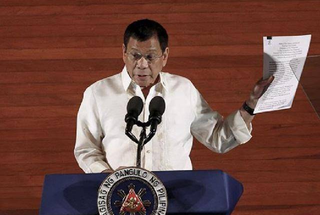 总统击毙6千毒贩,被告上国际法庭称:为国入狱是我的荣幸_毒品_金三角