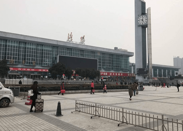 焦济洛城际铁路孟津站图片
