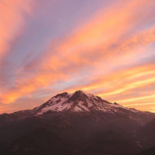 微信头像天空风景远处的天是黄色的微带一点红