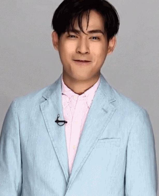 原创39岁周渝民现状曝光面容肿胀似馒头状态不敌大s老公汪小菲