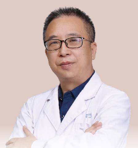 李玉军主任医师,教授爱尔眼科河南省区副院长,郑州爱尔眼科医院院长