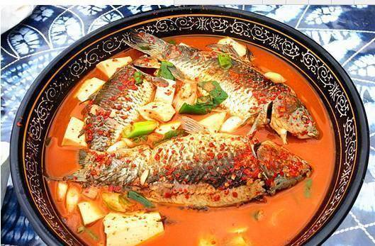大理砂锅鱼图片