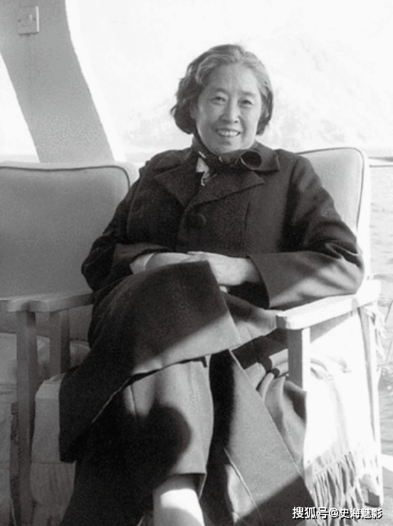 刘爱琴也一直惦记着自己这个苏联嫂子以及那两个可爱的孩子,现在他们