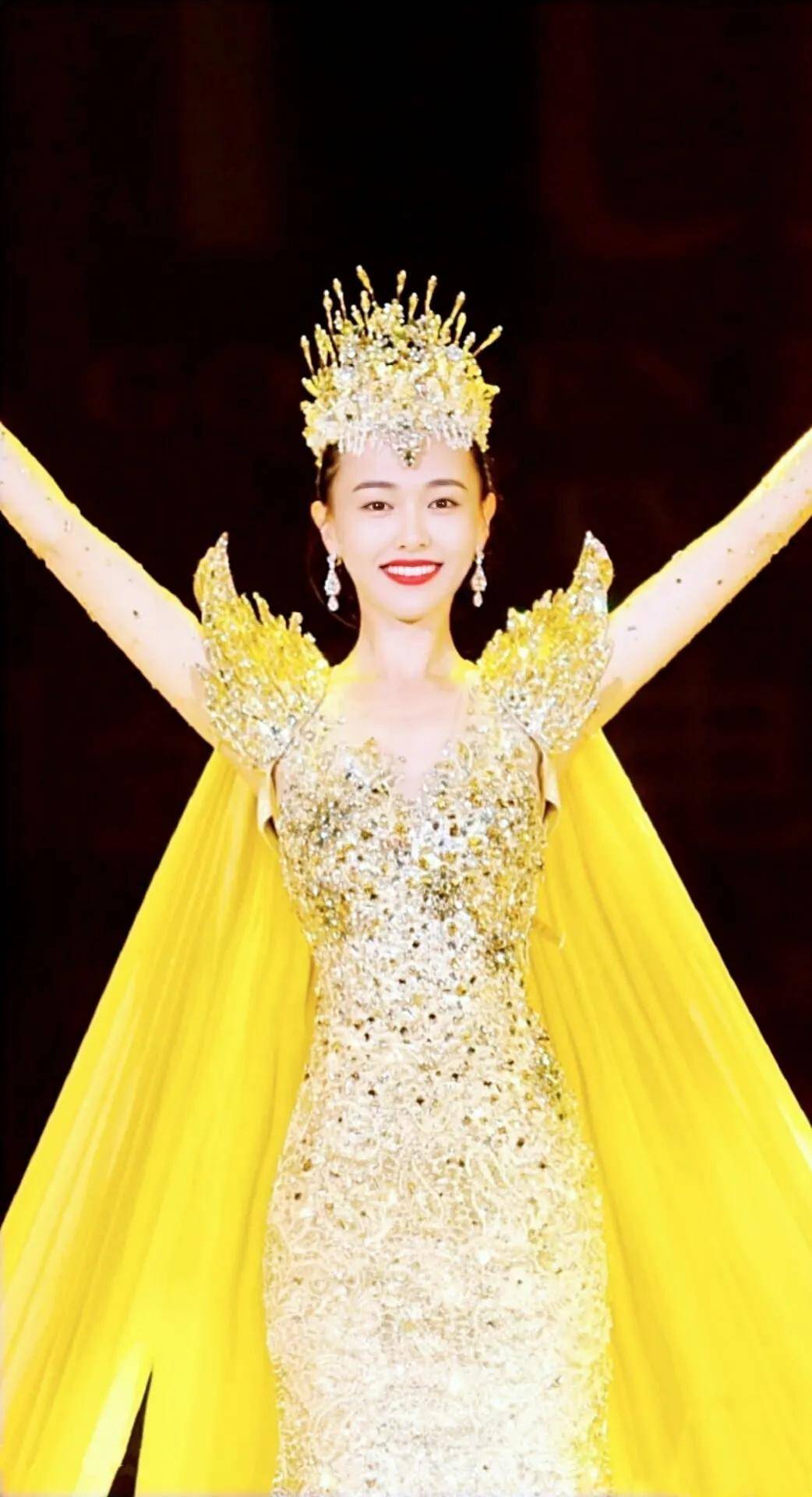 原创八位不同气质金鹰女神刘亦菲最典雅