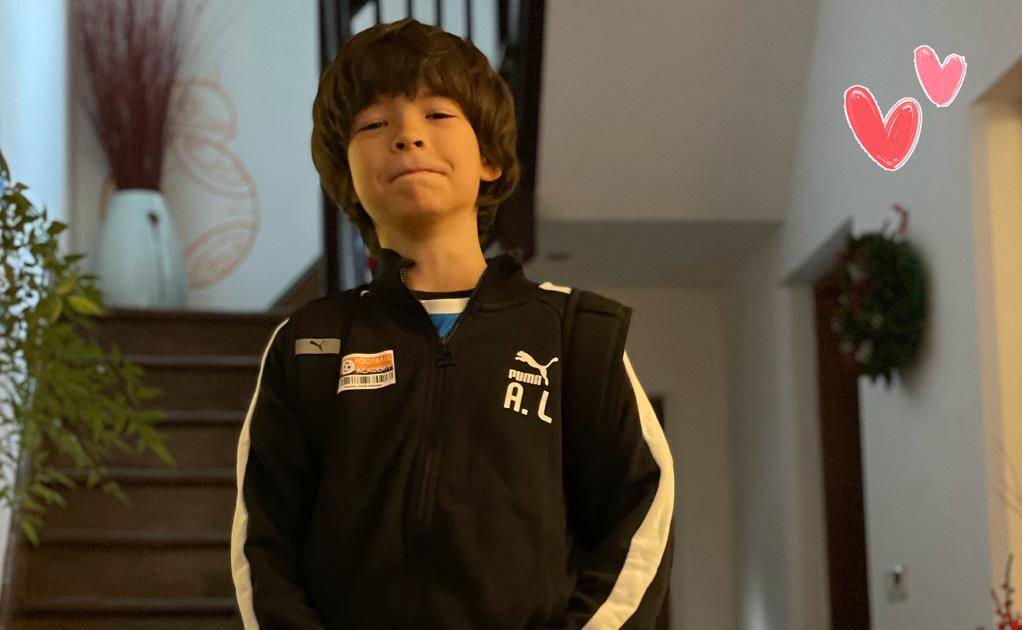 挑战国人审美的超模吕燕,帅气"混血儿子"曝光,眉清目秀不像妈_宝宝