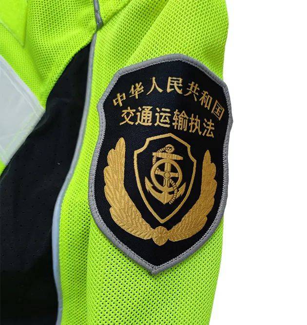 新式臂章拉链口袋搭配推荐四面弹速干夏裤吸湿排汗内穿t恤