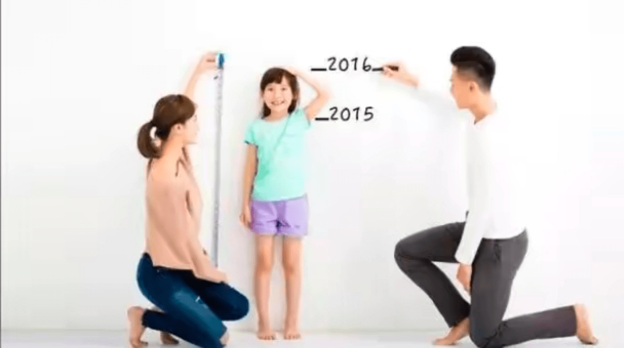 2022年儿童身高体重表出炉,不管是标准怎么样,家长都该看看
