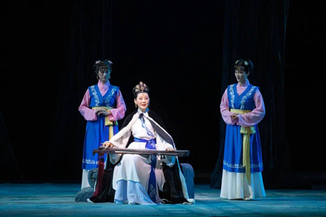 北京人艺70年我们为什么渴望一出好戏