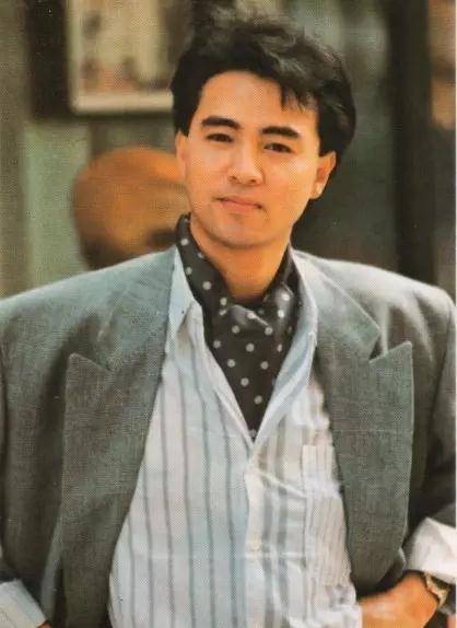 岁了,如今踪迹难寻,25岁的女儿,长相清纯靓丽端庄_陈美馨_廖海莉_音乐