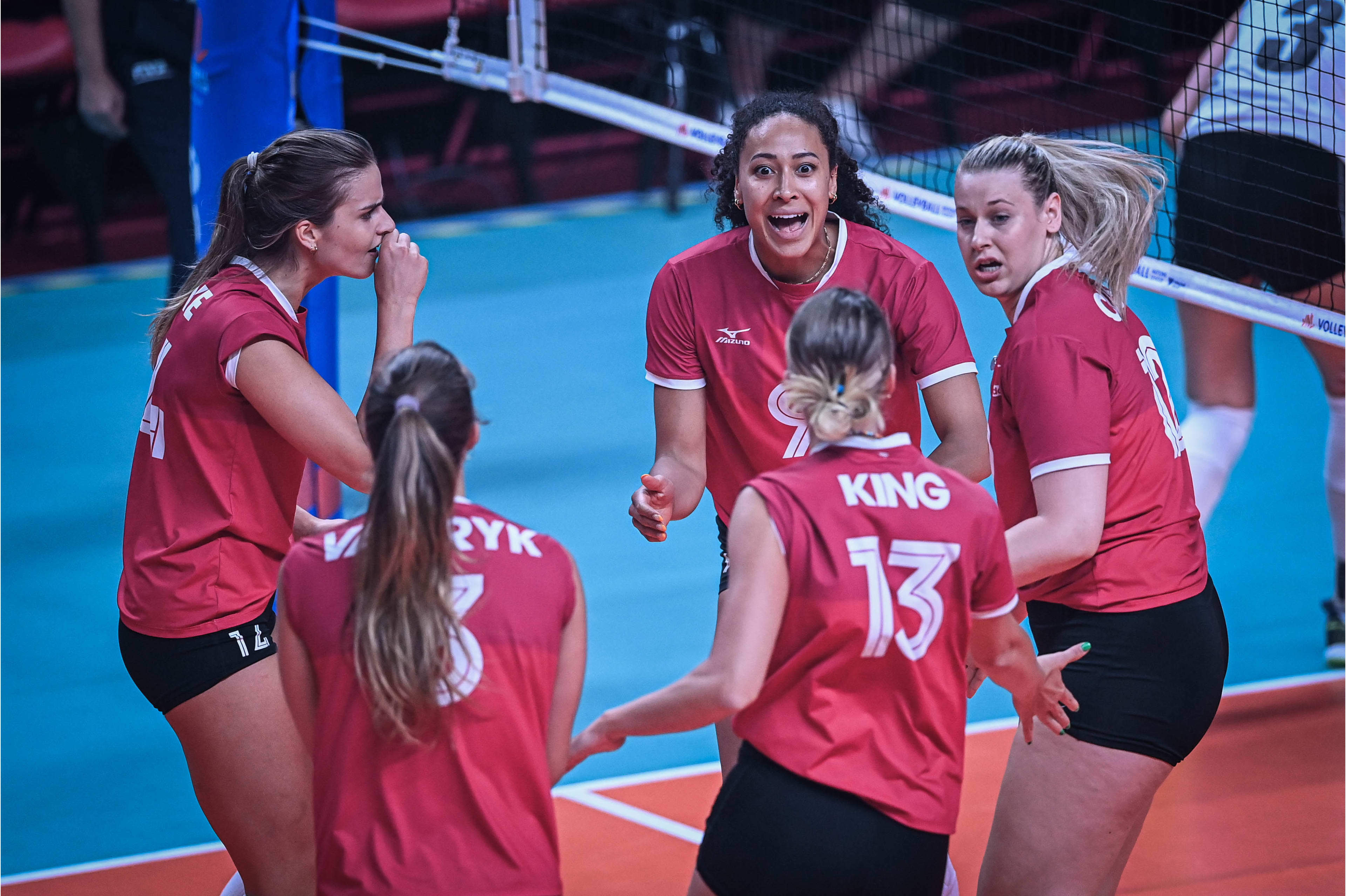 世界女排联赛加拿大31擒获比利时比利时小辣椒双拳难敌四手