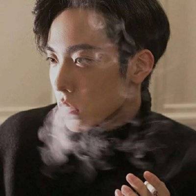 包容你的所有委屈的男人,男生头像侧面帅气图片