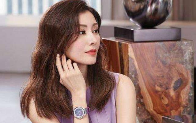 李嘉欣的病危通知,意外揭开和许晋亨婚姻内幕,难怪刘銮雄不娶她_何超