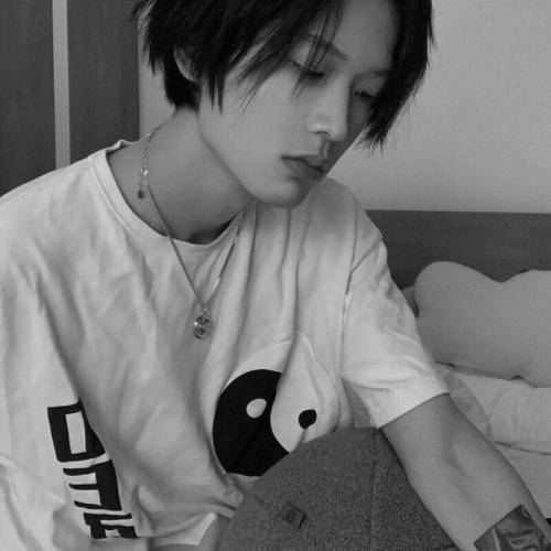 男生头像黑白高清非主流念念不眠独我与爱不和