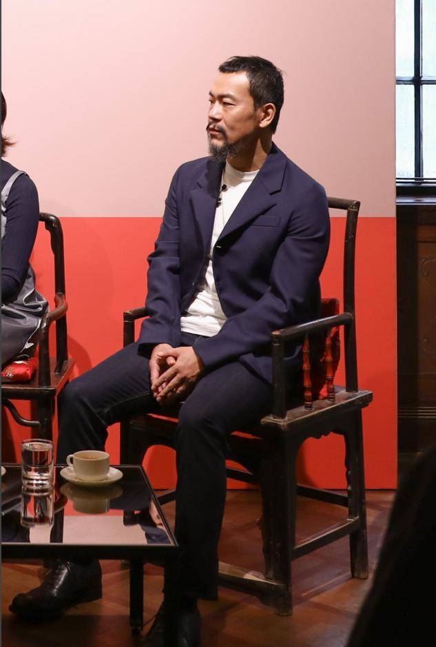 原创46岁廖凡寸头造型亮相男人味十足这气场小鲜肉真比不了