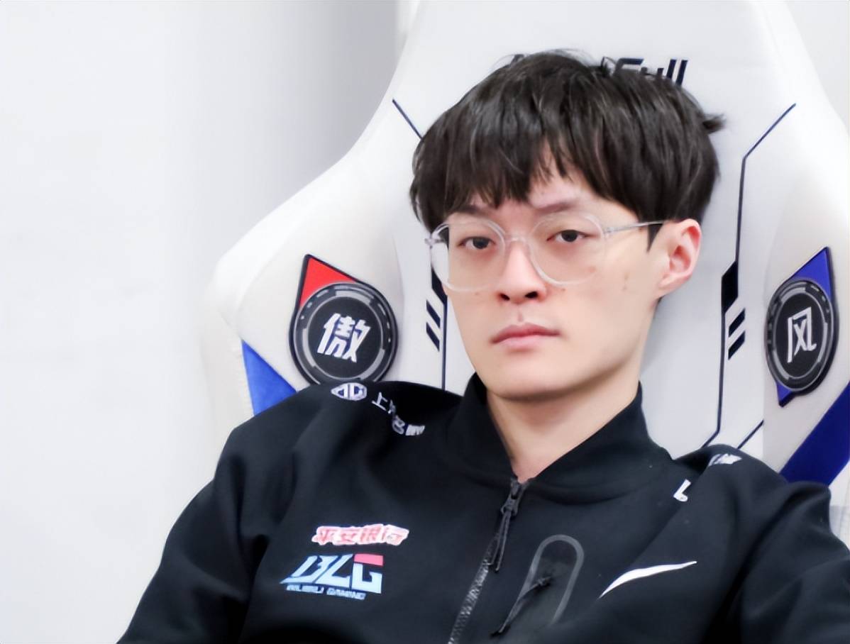 作为虎牙lol技术主播,北枫也说过,新版本对刺客中路大神不太友好,只有